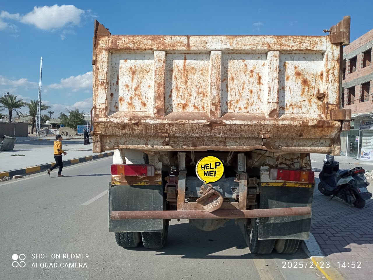 مان للبيع موديل 95 مكينه وكير خير من الله تايرات نص عمر السياره جاهزه مال شغل سنويه ل29 بسمي تحويل ثاني يوم السعر 90 وبينها مجال حك الجيه للاستفسار ***********
