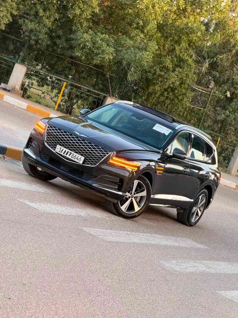 Genesis GV80
جينيسيز GV80
موديل —2024
**وارد أمريكي** 

**المواصفات:**
- الموديل: 2024
- ماشية: 12,247 ميل فقط 
- المحرك:  (( 4 ))2.5L تيربو 
- دفع رباعي AWD
- اللون: رمادي Makalu Gray

**المواصفات العالية:**
بانوراما + شاشة 14.5 انش + كاميرات 360 + رادار + قيادة شبه ذاتية + تبريد وتسخين مقاعد + ميموري سيت + شاحن وايرلس+ شنطة كهرباء + دخول ذكي

**حالة السيارة:**
 3 قطع فقط:
1. تصليح باب الصدر نفسة بدون فتح 
2. تبديل باب خلف الصدر  
3. تصليح الجاملغ الخلفي يمين

**السعر: ؟؟؟$ 
**الموقع : الديوانية** 📍
**للتواصل واتساب: ***********
