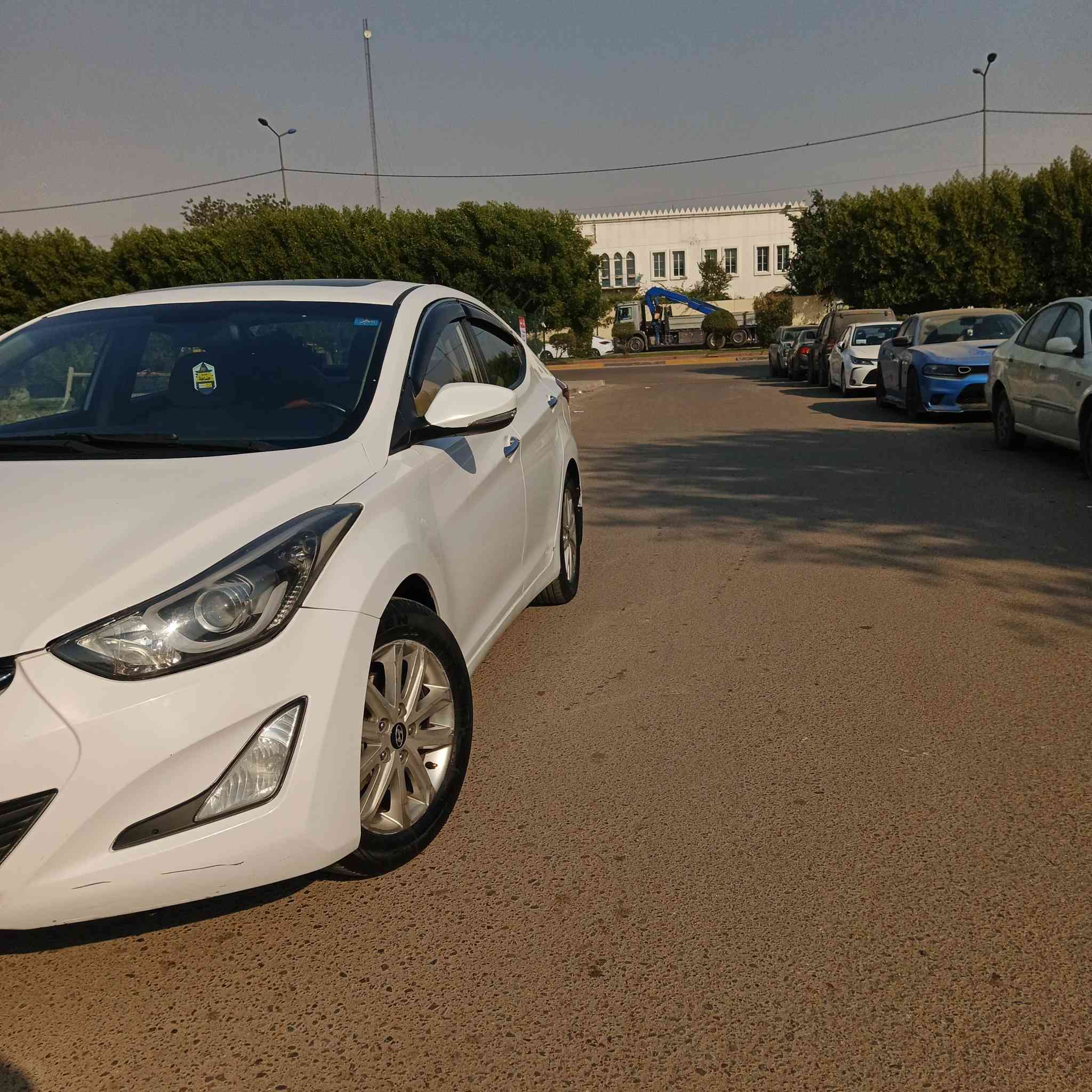 سلام عليكم
النتره خليجي موديل 2015 
رقم دولي بسمي تحويل مباشر 
مكينه 1800دوش 
مكينه وكير مكفولات  
سياره فول موصفات 
سونر مرفق بل منشور 
مكان بغداد الكاظميه 
سعر 105 وبيه مجال 
رقم ***********،
