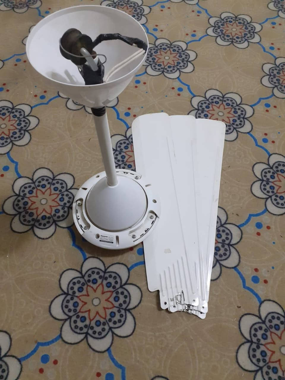 البنكات ع  ١٥ الف 
مروحه جدارية ١٥
نزلات جدد ب  ١٥ 
جك ابو الجنطة ١٥ 
توصيل داخل العمارة فقط .


**إذا كنت صاحب هذا الإعلان وتريد حذفه لأي سبب، رجاءا أرسل رسالة إلى الدعم الفني**