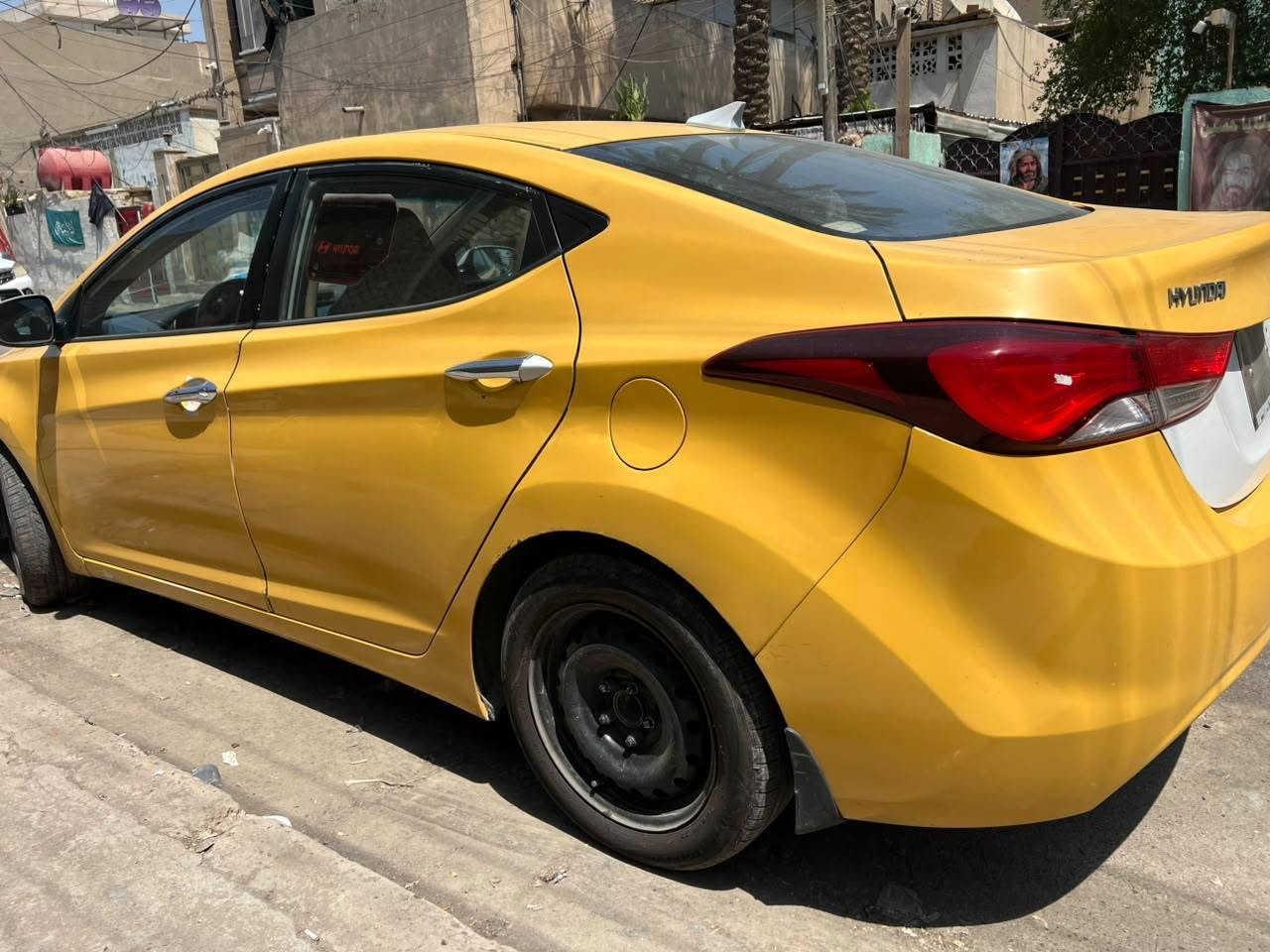 سلام عليكم من رخصت لادمن انتره خليجيه موديل ٢٠١٣ سياره جاهزه للخير مكينه وكير  جديده منضومه تبريد جديده صدر امامي خلفي جديد تخم تاير بدون حادث مكينه ١٨٠٠ موصفات سياره لمعروفه بل خليجي عاديه مكان الحبيبيه تحويل ثاني يوم رقم الهاتف *********** بي واتساب
