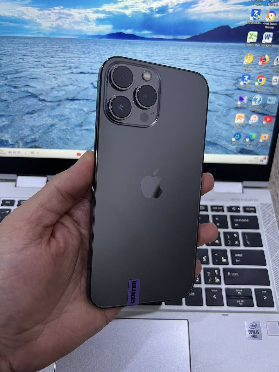 13 برو ماكس عدد اثنين 
ذاكره 1 تيرا 
نموذج M تك سيم
فقط مبدل بطاريه شركه 
واحد 96 والثاني 97 
وتر بروڤ 
نظافه فول 
سعر الجهاز 725 
شراي خاص او اتصل 
*********** 
***********
