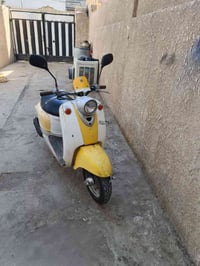 سعرها 200 الف نهايتها 07876056526