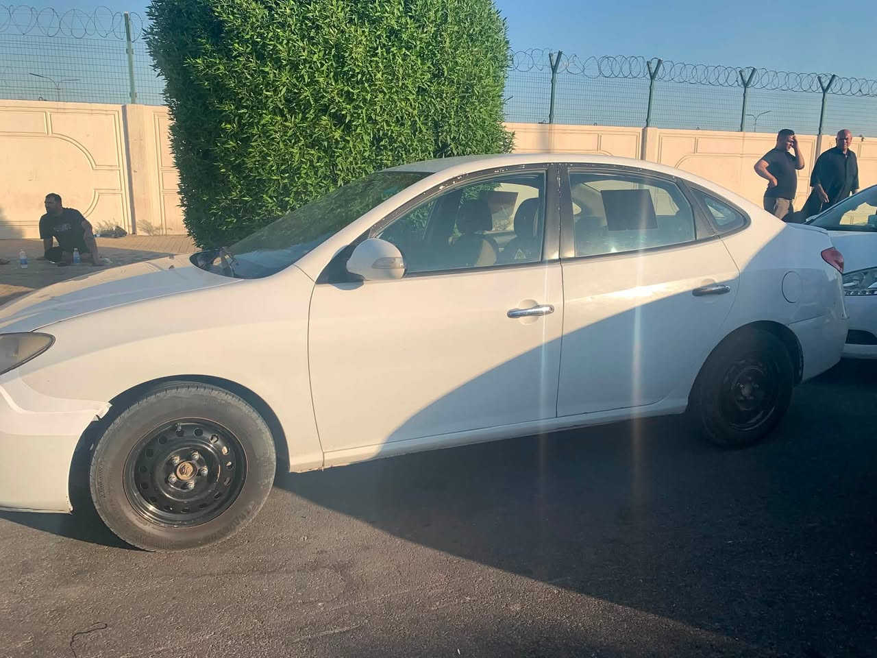 سلام عليكم 

النترا ٢٠١١ مكينة ١٦٠٠ دكشن عالي اربع دسك 

بيها شبر صبغ بالجاملغ فقط 
تخم تاير جديد ادامة كاملة 
السعر ١١٥ بيها مجال قليل
مكاني بغداد رصافة حي البتول (فلكة حي النصر )
للاستفسار ***********
