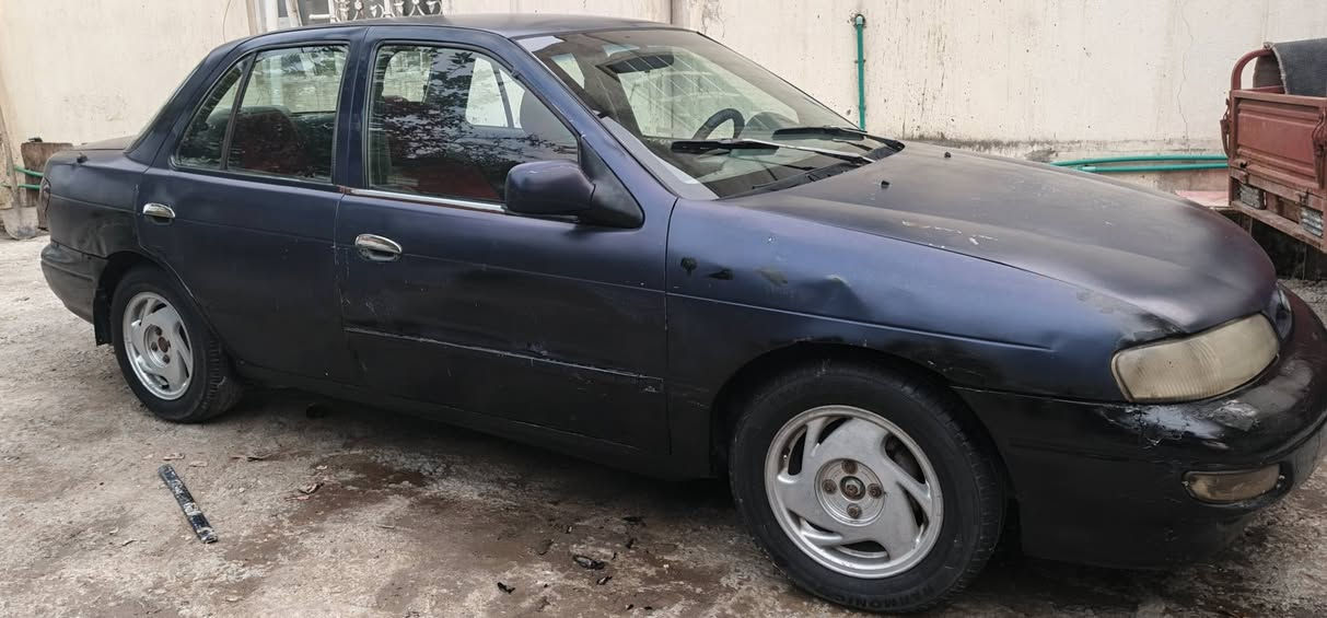 كيا سيفيا للبيع السعر ٣٠ وبيها مجال قليل جدا
الموديل ١٩٩٥
السياره على البلاد بدون ضربه 
فقط بيها جراد وخياس مسويهن بس ما صابغهن 
جاهزه من كلشي محرك كير كهربائيات حداديه فقط روس رواط دواخل جدد تبريد فقط غاز سياره جاي استخدمها بعملي وبدوامي وخير من الله ما بيها شي امن وين ماتريد تروح بيها 
 سنويه كارتوني  ساقطه ٢٠١٩ مقطع فيديو موجود بالمنشور شوفها واتصل *********** المكان النجف الكوفه
