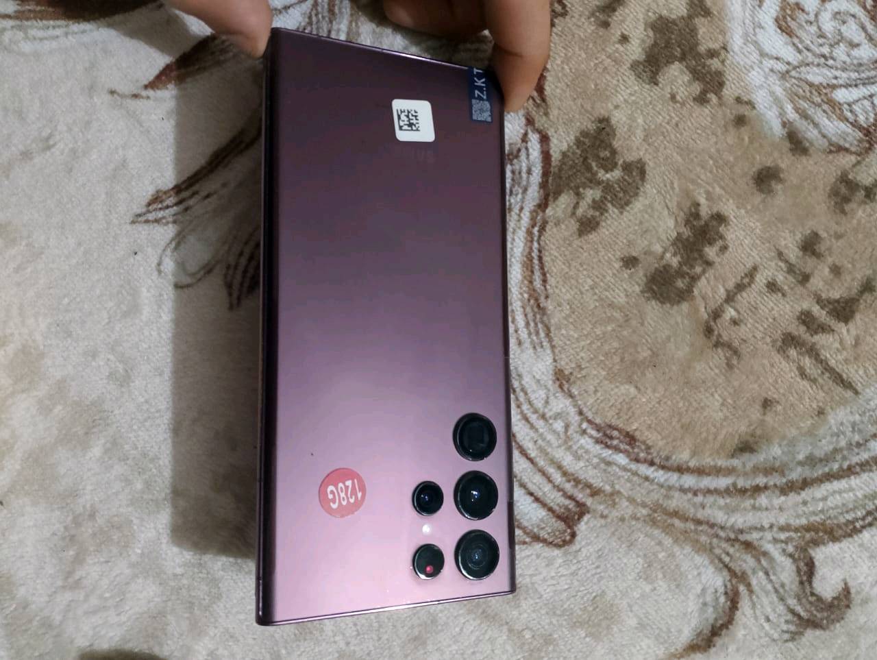 تلفون s22الترا ذاكرة ١٢٨ مستعمل نظافة ٩٩ قبل شهرين ماخذه وياه كفرات ٢  مكاني بغداد الدورة حي اسيا ***********