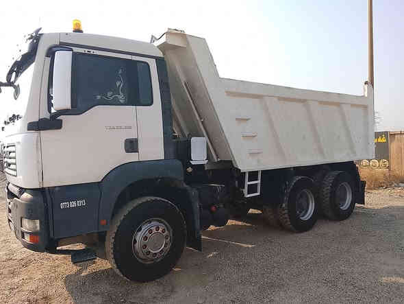 سڵاوی خوا لە هە مولایک مانە تیگا مۆدیل 2003 مەجمو عه جیێف بیلادی مە کینە310 وە شرتە گیر مە کینە سە نوی تازە یە لە ناو ایشایە دینار مە سروفی نیە لە کە لار ***********
