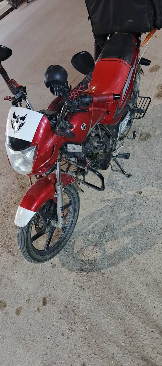 السلام عليكم اللهم صلي على سيدنا محمد  ماطور سايم مسجل سنويه الى 2028 مكاني راوه
الدراجه بأسم واحد من حديثه السنويه بعده رقم عربي 

وشرط لازم تحول هذه رقمي *********** ترهم مراوس بهوجي مو مهم الموديل مهم مسجل سعره مليون و 300 وبيه مجال انطي فرق حسب القناعه
