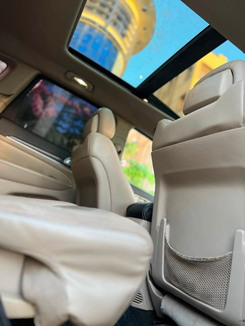 #مولانا_بيقول_صلي_علي_الرسول 
 🔥🥇 مقدم السيارة.400.000 🥇🔥
1️⃣النوع:JeeP ✅
2️⃣الطراز:جرند شروكي أمريكي ✅
3️⃣السنة:2014✅
4️⃣الفئه:اعلي فئه ✅
5️⃣شاشه وكاميرا ✅
6️⃣السعة اللترية:5700cc✅
8️⃣اير باج واي بي اس✅
9️⃣عداد 250.000صيانات توكيل ✅
🔟كوتش وبطاريه جديد ✅ 
✅انوار ليد بالكامل ✅
✅صيانات توكيل ✅
✅بصمه داخلية وخارجية ✅
✅فبريكا بالكامل ✅
✅فاتحه سقف بانوراما ✅
✅كراسي كهرباء ✅
  حالة ممتازه لاتحتاج لاي مصاريف كسر زيرو 
  (استخدام راقي حالة نادرة👌🙈 جدا)
صيانه كامله   ⚡️⚡️🔥

للتواصل ☎️📞
الحج احمد/01060043100📞
خدمه العملاء والحسابات/01120182081📞
01113304416📞
                                 🚗مع مولانا هتركب عربيتك 🚗     ‎و كمان تقدر تبدل عربيتك القديمة بعربية جديد بمقدم بسيط والباقى أقساط بأقل فايدة و أفضل أنظمة تقسيط.
متاح جميع انظمة التقسيط
تقسيط جميع البنوك 
تقسيط شركات


**إذا كنت صاحب هذا الإعلان وتريد حذفه لأي سبب، رجاءا أرسل رسالة إلى الدعم الفني**