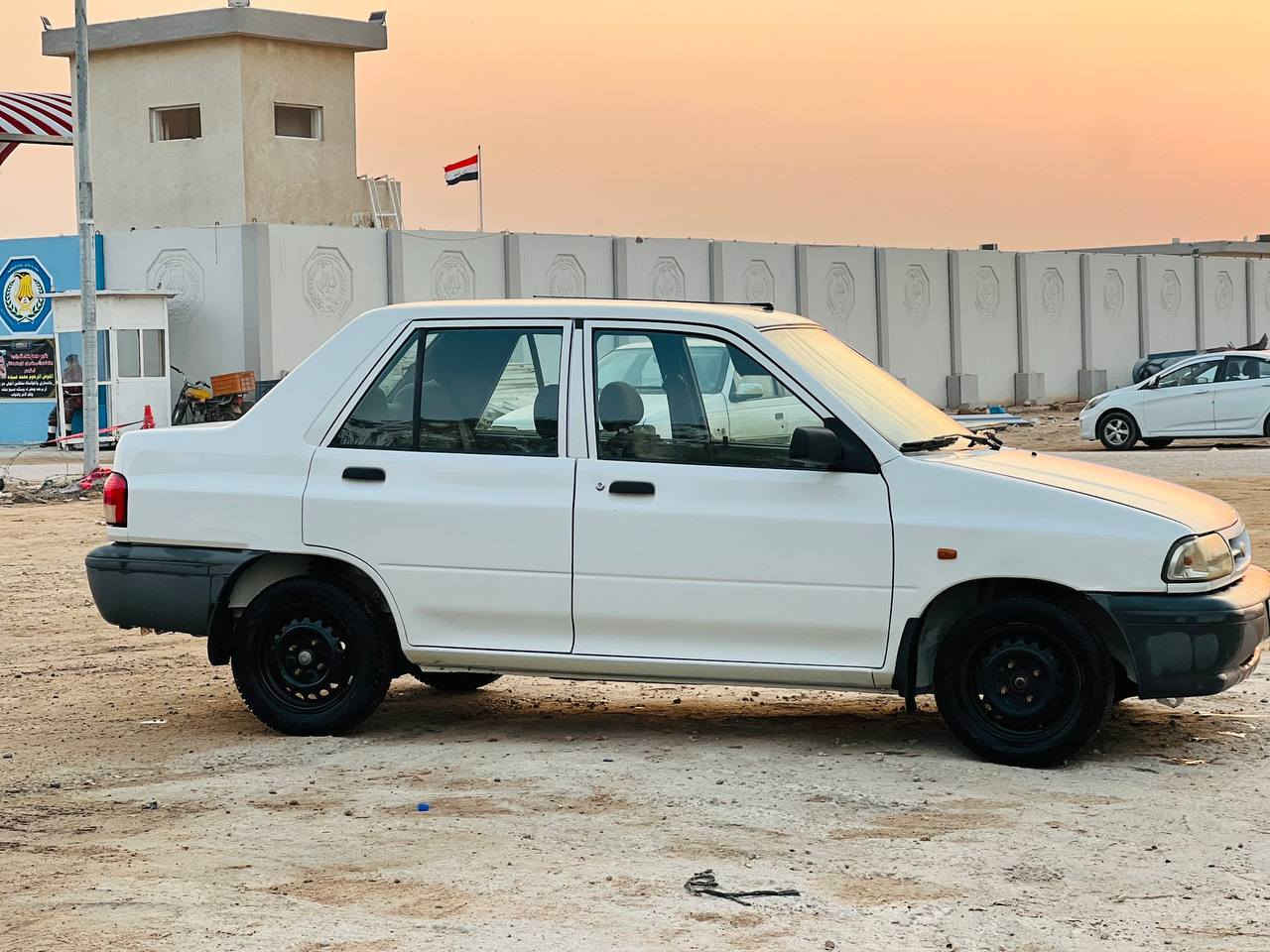 سايبه للبيع مديل22 سياره كير محرك حداديه كله جديد
سياره كفاله السعر ٦٨ وبيه مجال للشراي الرقم وتساب فقط ***********
