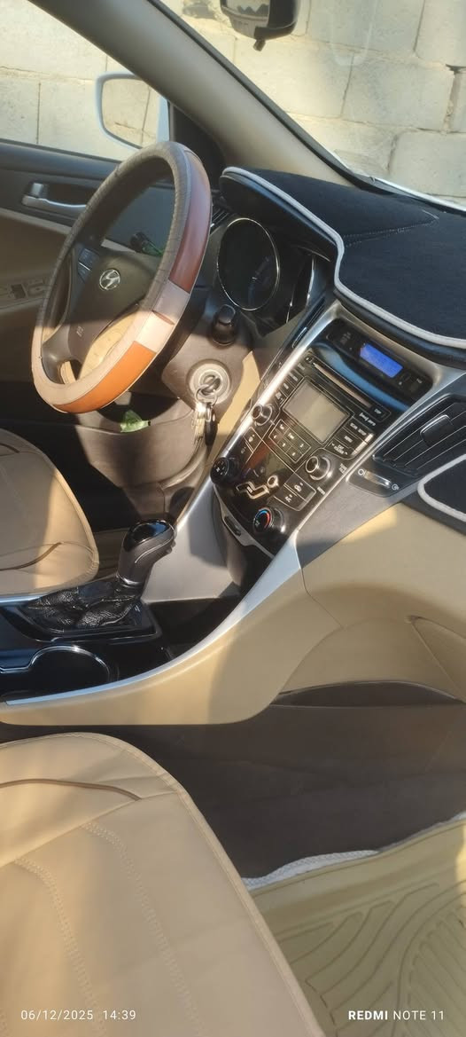 السلام عليكم للبيع سوناتا 2013 امريكي  كير ومحرك وحدادية تخم تاير جديد مال جناي جاهزه الاخير مكينه2400 السياره كلش كلش جديده من دخلت للعراق لحد الان عندي الاتصال***********
