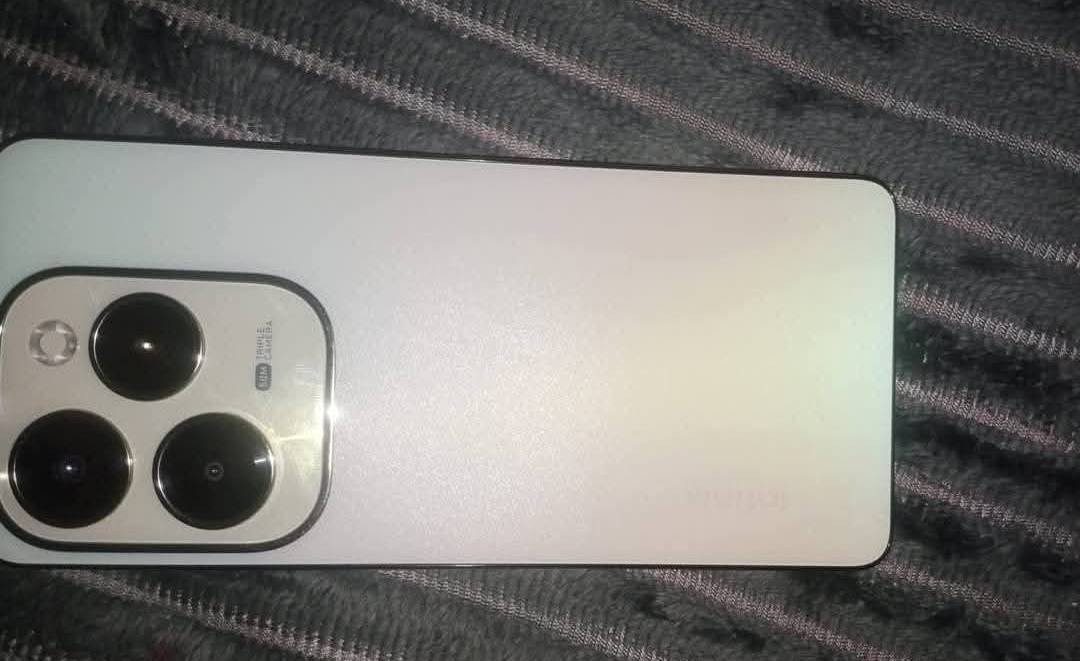 سلام عليكم انفنكس هوت 40 الذاكره 256 الجهاز نضيف يخبل بي فقط هذا الكسر ما مأثر على المس  وبسس كلشي شغال بي شرط الفحص الجهاز لمراوس شنو عندك نزل مكاني ناصريه • حي التضحيه


**إذا كنت صاحب هذا الإعلان وتريد حذفه لأي سبب، رجاءا أرسل رسالة إلى الدعم الفني**