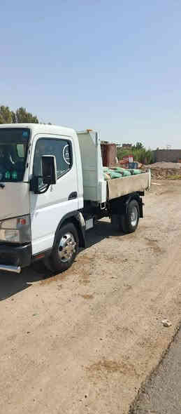 السلام عليكم كنتر للبيع مكفوله كفاله عامه مرقم قادسيه بسمي موديل ٢٤  سياره حلوه نضيفه الاتصال على الرقم ***********
***********
