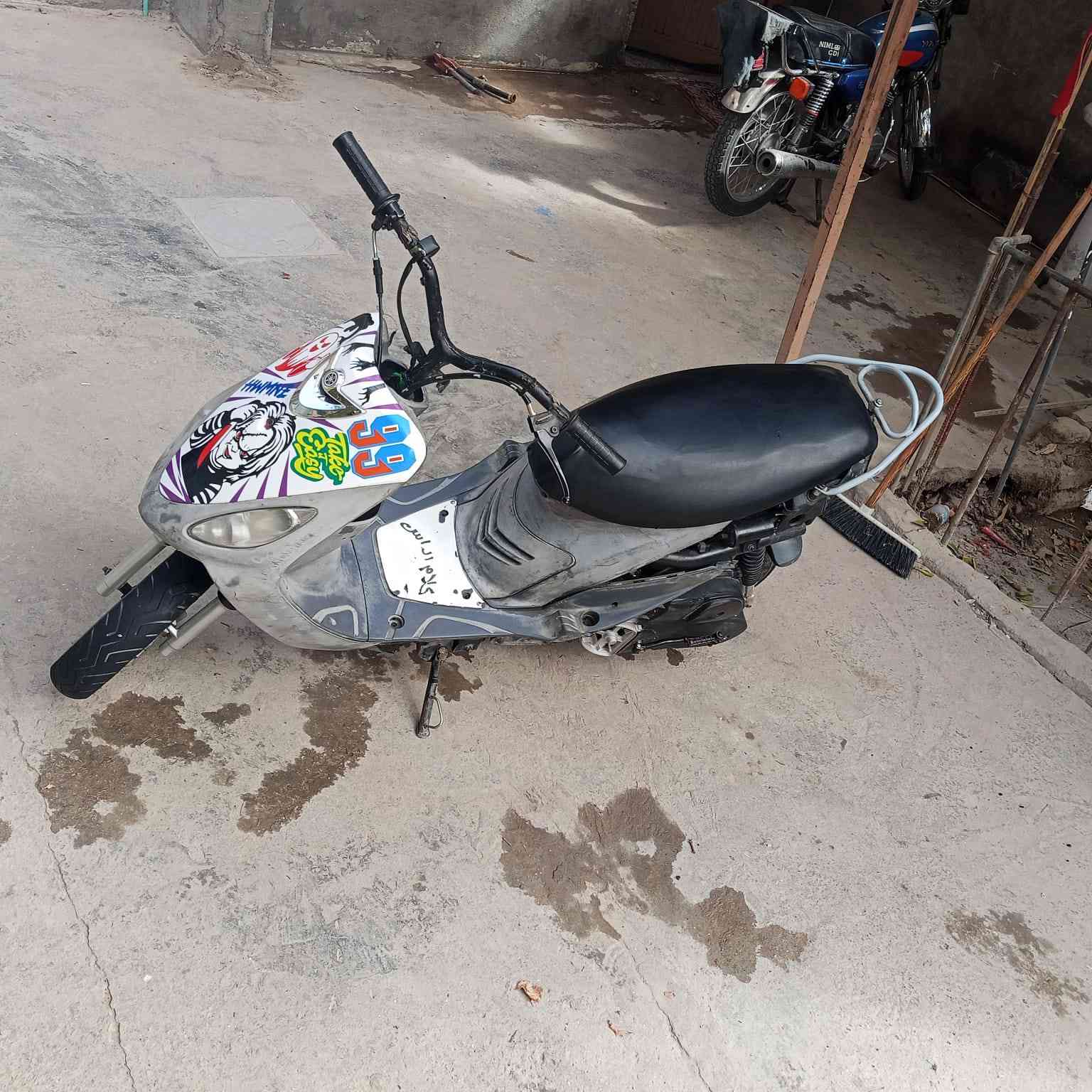 السلام عليكم تراجه ماكس منغولي البيع غراض كامله مكاني كربلاء السعر 500 بيحه مجال شراي راسلني ***********
