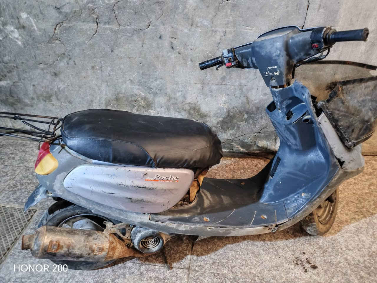 دراجه للبيع السعر150الاتصال *********** المكان حي الغدير
