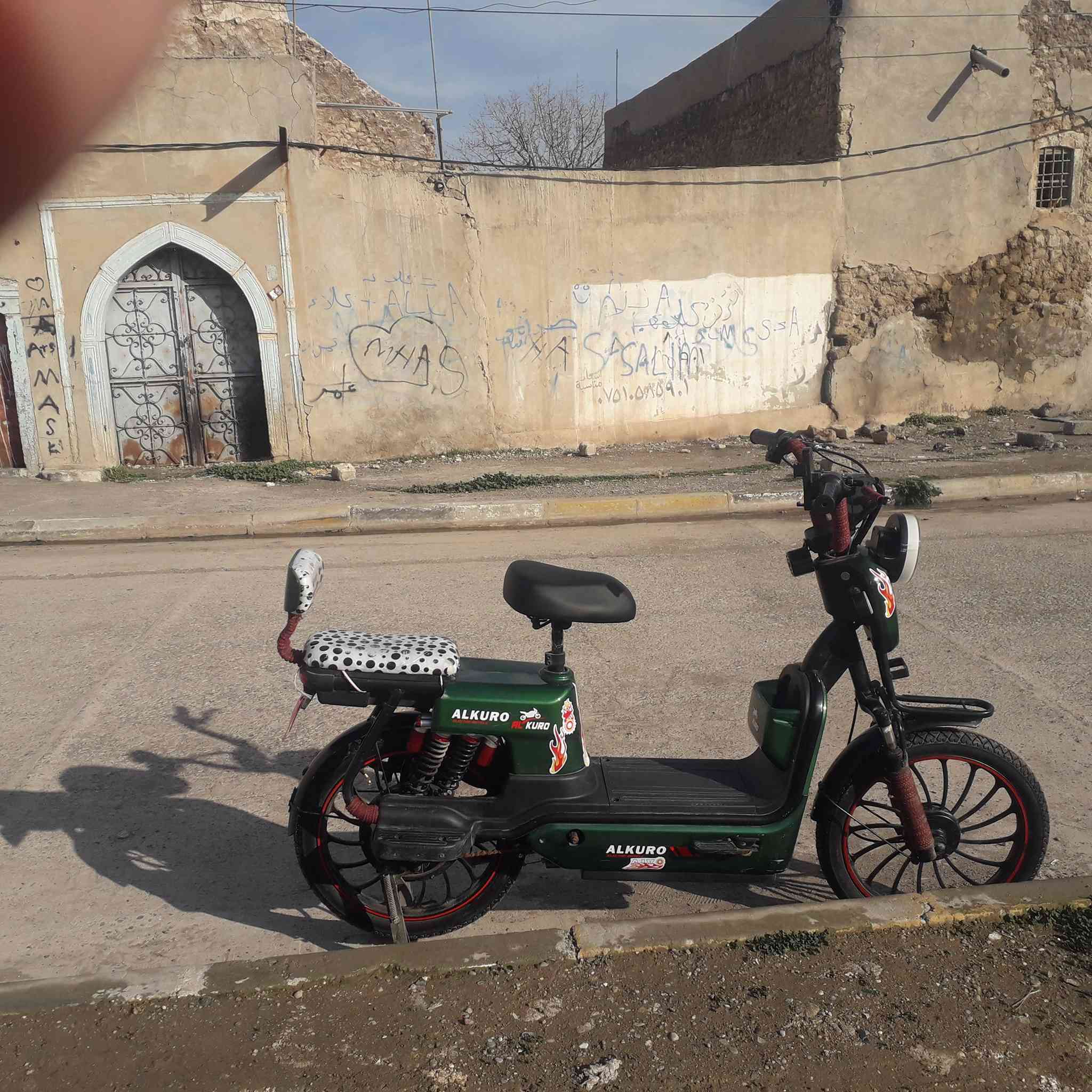 سلام عليكم ماطور شحن للبيع بسعر مناسب الشاري يتصل على الرقم ***********
