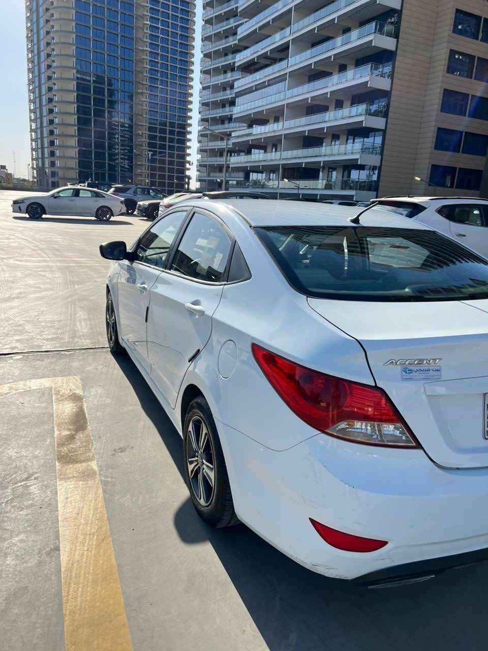 السلام عليكم اكسنت خليجي ٢٠١٧ رقم واسط مشروع وطني تحويل ثاني يوم اسوي مكاتبة مروريه مباشرةً 
بيهه جاملغ مبدل والجاملغ جهة الثانيه بي شبر بارد ومصبوغ على كد البارد وشويه تعديل حافة الجنطه السياره استخدام شخصي رايدهه ب  (   ٩٥ ) ورقه وبيهه مجال مكان السياره بغداد مجمع بوابة العراق السكني
للتواصل على الرقم ( ***********)
