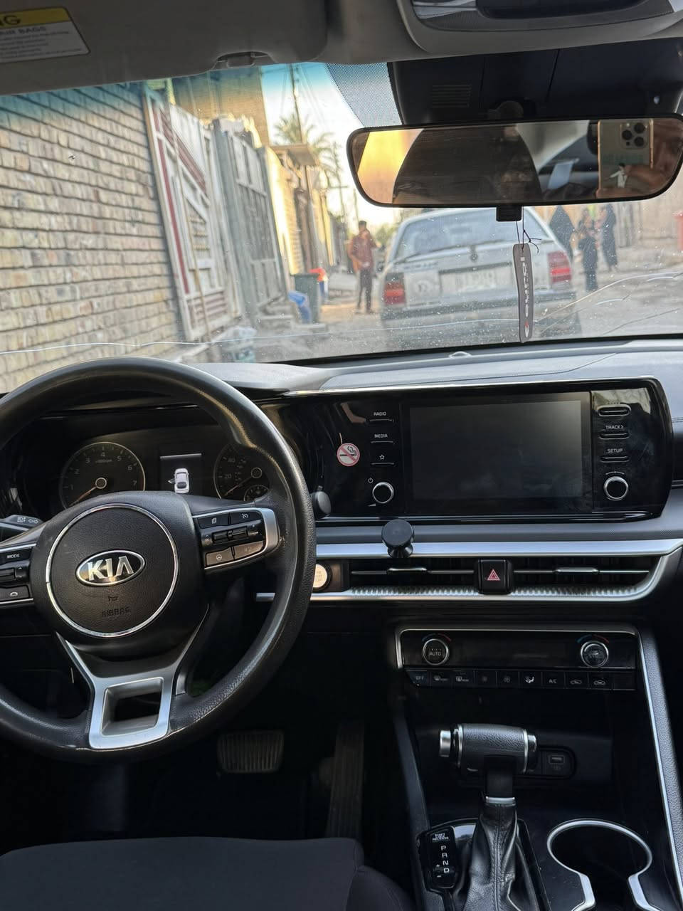 كي فايف مديل ٢١ معوقين بغداد اللون ماروني Lxs للاستفسار ع الرقم ***********  بيه ٣ قطع ضربه جانبيه محرك 1600 تيربو للعلم المحرك مفتوح ١٣٠ وبيه مجال
