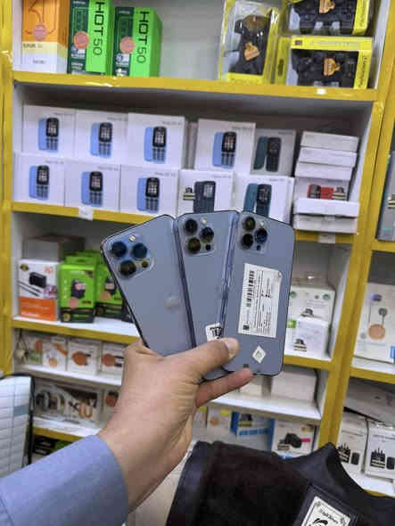 وصول أجهزه أمركي نضافه 100/100 
13 برو ماكس بطارية فوك 90الذاكره 512 والذاكره 256
13 العادي بطارية فوك 90الذاكره 128
12 برو ماكس أمريكي بطارية فوك 90
11 العادي الذاكرة 128 بطارية فوك 90
الديوانيه عفك بدايه شارع المصورين 
الفهد للهواتف النقالة واتساب 
***********
