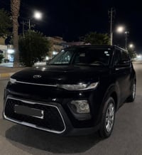 كيا سول موديل 2021 رقمها اربيل / العنوان بغداد  فول مواصفات والسيارة ن...