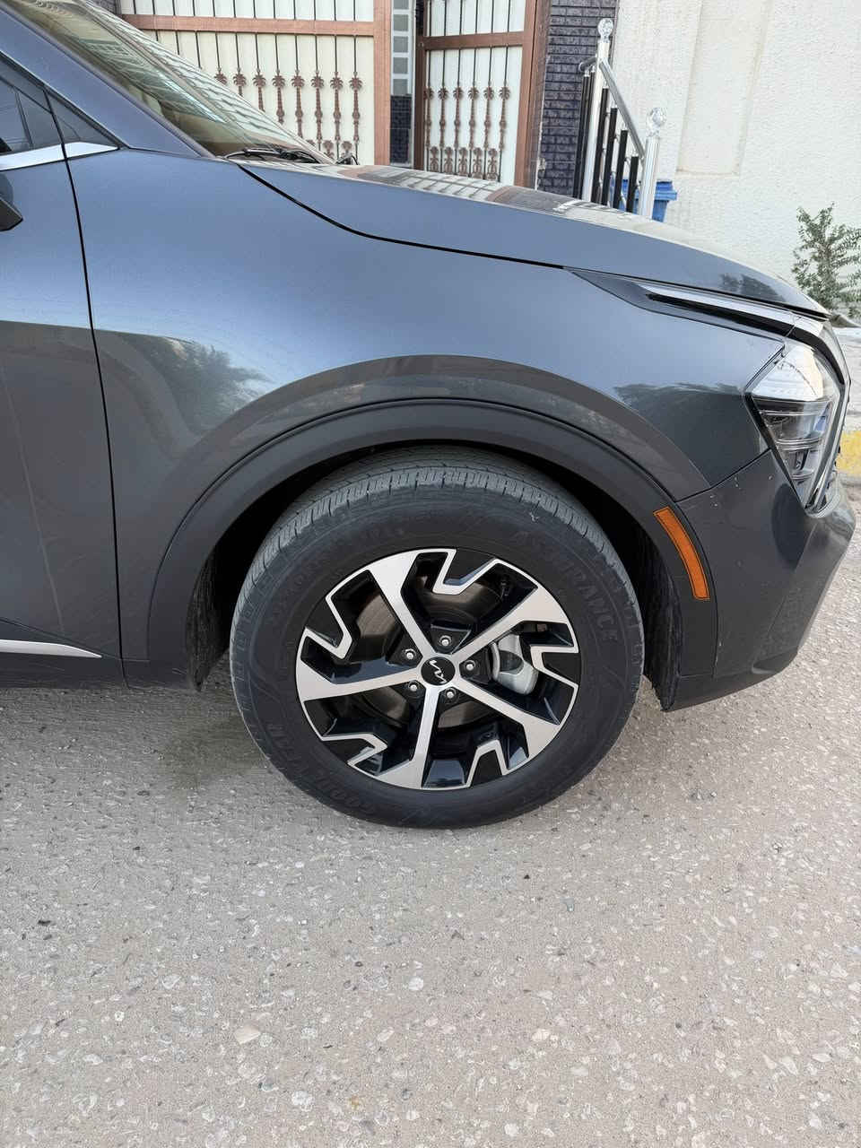 رقم كربلاء ربع باب صبغ وبيه بارد بمكانين بدون ايرباك 2024 السعر 210 ***********
