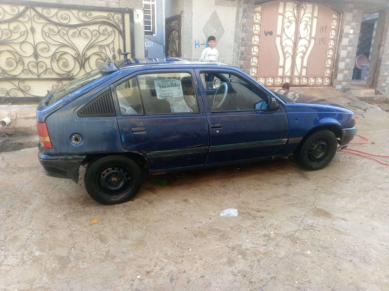 كاديت حجم 18شرط الوكاله وتحويل بدون صبغ مكينه بدايت صرف كير شرط رقم دولي نينوا كاربون بيها مكاني الايمن رجم حديد *********** وترهم مراوس سعرها 21 وبيها مجال قليل ضررها جاملغ الكدام بس
