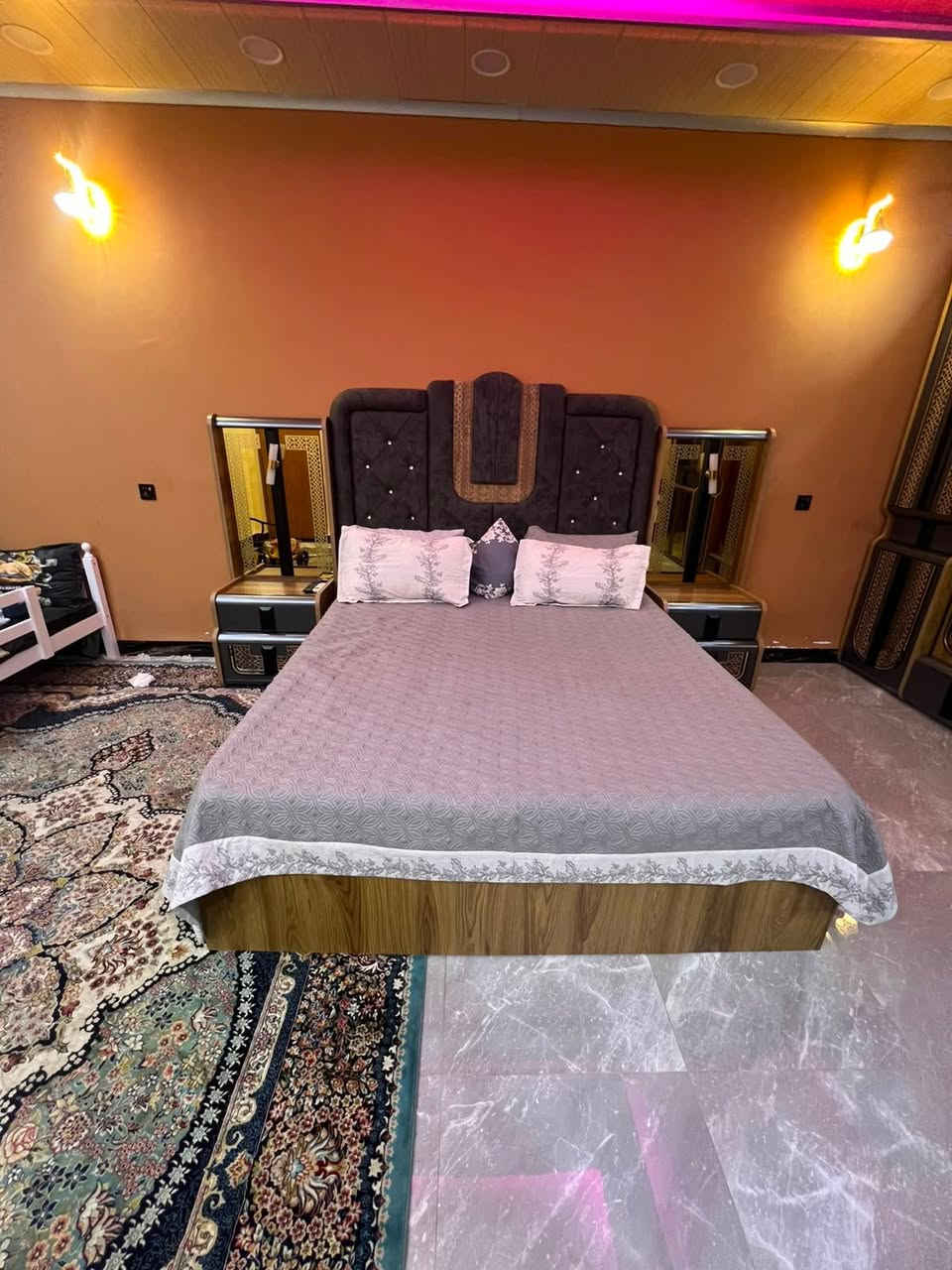 غرفة نوم10 قطع
ايطالي ثقيل
كنتور بيبان سحب+ ملحق كنتور
ميز تواليت+طابوريه
ميز تلفزيون
ميز جرارات
زاويه
جربايه+ميوزه ثنين
السعر 1.700.000
وبيها مجال
***********
