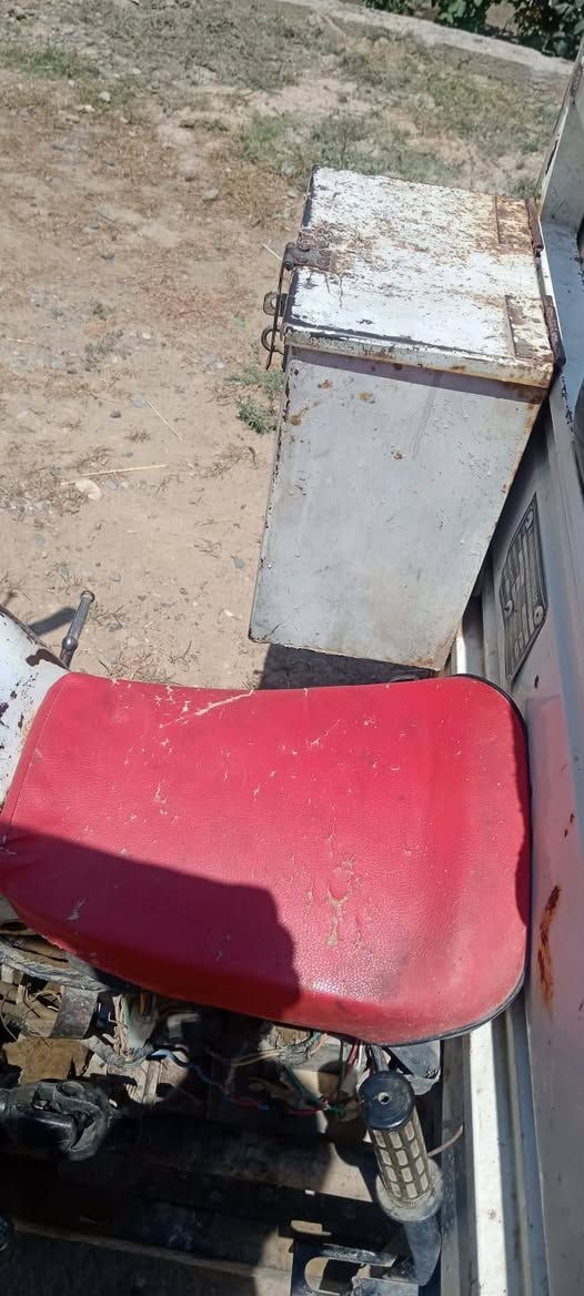 السلام عليكم ورحمة الله 
ستوتة للبيع خوش ستوته ونضيفه مال جناي موديل 18 
المكان جنوب الموصل قرية الحاج علي 
للاستفسار الاتصال على رقم ‏
‪***********‬‏
مكلف بل نشر لحد يراسلني تواصل فقط على رقم
