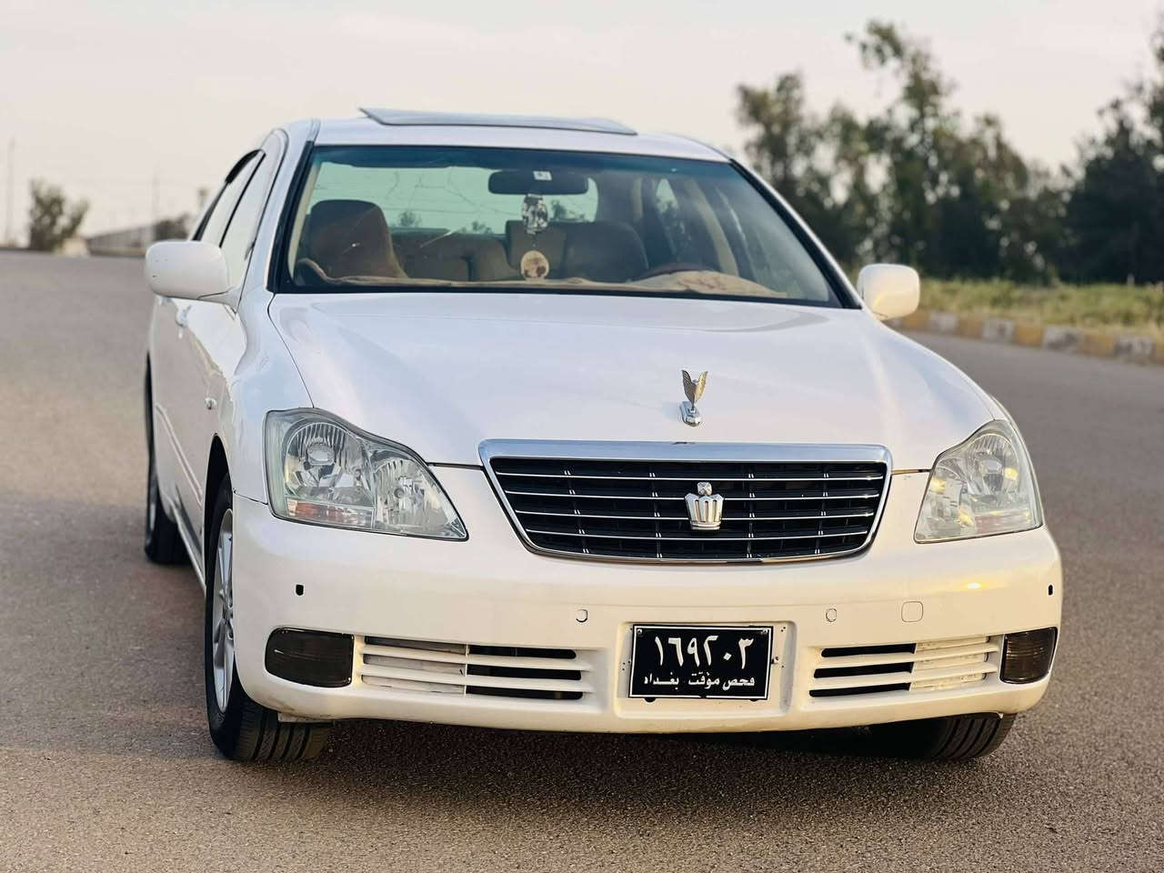 شاهینە مووس
2005 دوو دووگمە 

140هەزار ڕۆشتووە جوان و بێکێشە سەیارەکە ڕۆیاڵە 10ڕۆژە شانەکانی سبوخ کراونەتەوە  لەگەڵ دەعامێکانی 
پۆڵیش کراوە جوان و بێکیشە 4تایەی تازەی لەسەرە 
کۆدم بۆ نەکردووە بەناو کەسەوە نیە ئەتوانی خۆت کۆدی بۆبکەی  

نرخی 61گەڵاو مەعامەلە سەیارەکە مووسە 

شوێن چەمچەماڵ


**إذا كنت صاحب هذا الإعلان وتريد حذفه لأي سبب، رجاءا أرسل رسالة إلى الدعم الفني**