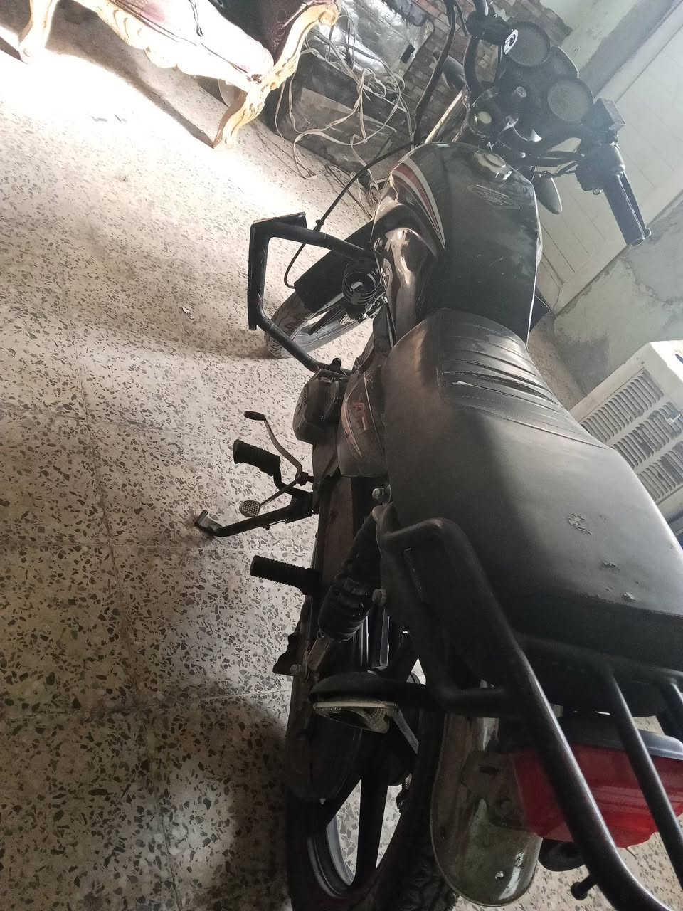 للبيع المستعجل وبسعر قفل (شايننك 2023) 🔥
الدراجة رقم صلاح الدين، سنوية بأسمي والتحويل مضمون.
متروكة وبحالة ممتازة (مخزونة سنة كاملة).
المحرك مكفول كفالة عامة ومن أي نقص.
سبب البيع: اشتريت دراجة جديدة ومحتاج أسدد سعرها.
💵 السعر: 1,100,000 (مليون ومية) قفل قفل، غير قابل للتفاوض نهائياً.
📞 الرقم: *********** (اتصل وميصير خاطرك إلا طيب لو جاد بالشراء).
