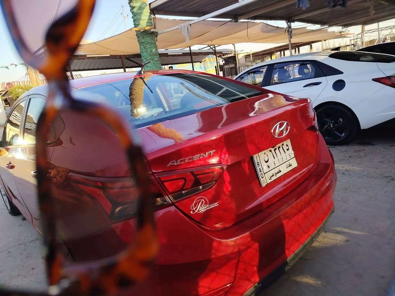 للبيع اكسنت 2019 حادثه موضح بالصوره كير. محرك خير من الله تبريد شغال سعرها 115$ مكان سيارة الديوانية  اي استفسار خاص او واتساب ***********
