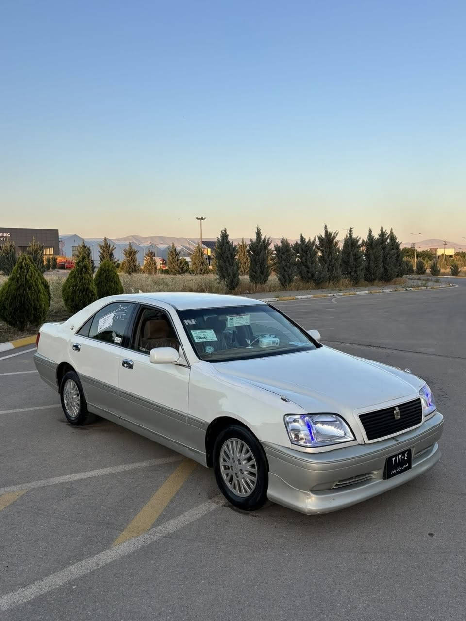 سەرەتا بەناوی خوای گەورە
مەلییکە بڕاوە بڕاوە 
مەکینە ڤیڤیتی ئاڵتوون 
٢ دووگمەی پەردە 
عەتەری کراوە بە تیئاڕ دی 
سەقفی جوانە 
گێڕ و مەکینە بە شەرت کەڤەر گۆڕاو شەنسی کۆسەرە بە شەرت سەقف و حیزامی بە شەرت بی دەعمو بی لیدراو 
ناوزەردی داژبڵ نەجەف لۆکە ناوی 
شوین سلیمانی 
سعری ٣٣ گەڵا و معامەلەیکی برایانە 
*********** 
هەموو شتیکی لەسەرە
