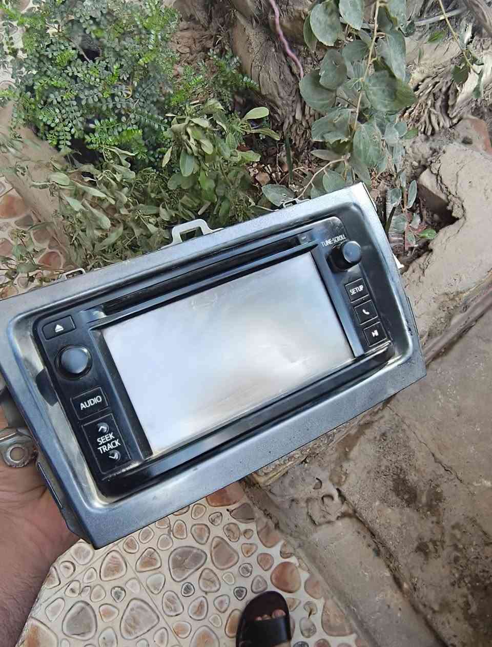 شاشة كورلا 2008_2013 بلادية مع الاطار
60 الف
***********
