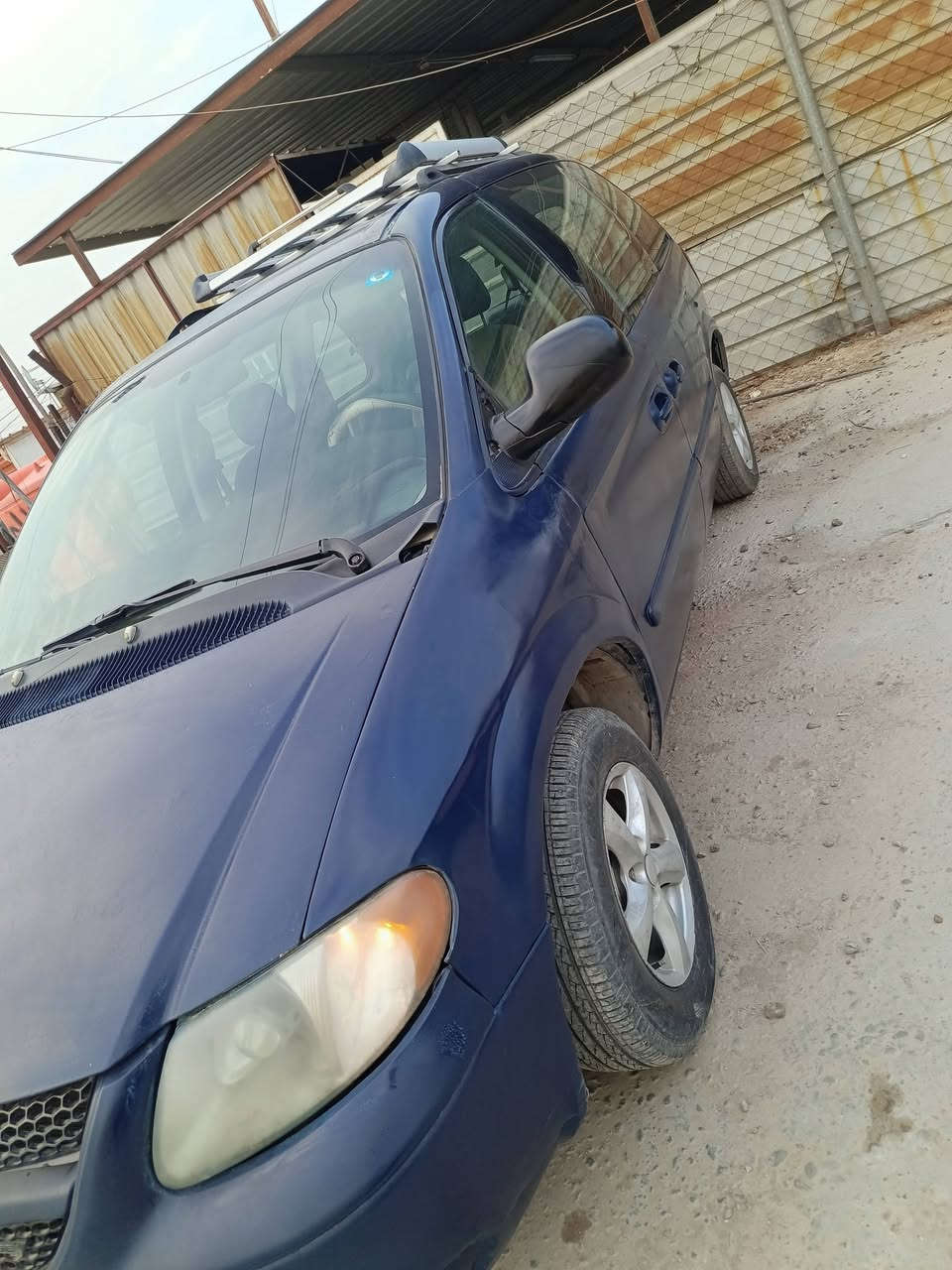 سلام عليكم دوج كرفان بترا موديل ٢٠٠٠٥ محرك كير لوك صدر لوك داخلها كلش حلوه ترايهة  حلو تبريد عاطل سبعة راكب رقم بغداد دولي هزة جديدة تحويل مباشر السعر ٥٧ وبيه مجال للطيبين رقم الهاتف *********** بغداد ***********
