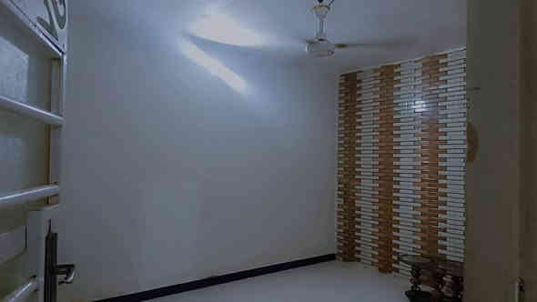 بيت للبيع بالجته طابو صرف كونكريت مسلح 100 متر مربع  البيت نظيف جدا شارع البانزيخانه نهايته قرب مجمع سيد حامد  مربع 10 في 10 غرفه وصاله وستقبال ومطبخ وصحيات وطارمه وممر بيع مستعجل للاستفسار الاتصال على الرقم ***********
