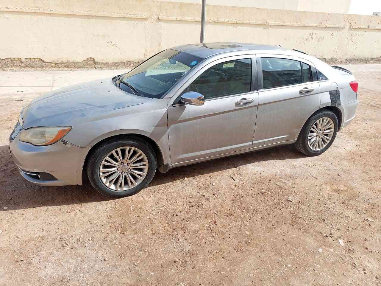 سي٢٠٠ موديل ١٤ فول مواصفات فتحة جلد تدفئة بالكشنات الأمامية شاشه كامرة دوارة لايت زنون اصفر رقم بغداد دولي بسمي حدادية ٧٠٪ تبريد عاطل والكير فقط البك بي ضعف قليل السعر ٧٣ وبيها مجال للشراي او مراوس بيجو بارس اوسمند حسبت ٣٠ اواكثر شوية محتاج فرق مكان العمارة ***********
