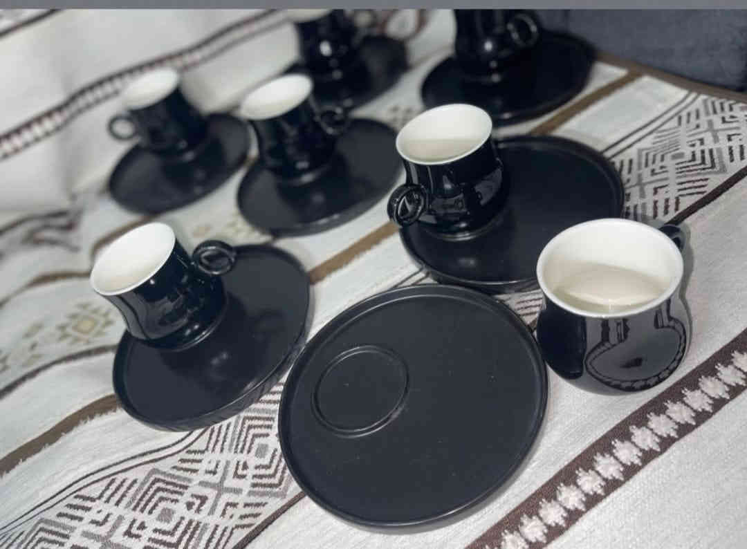 فناجين او كوابة خاص لضيوف دزاين حديثة السيت متكون من ٦قطع سعر السيت ١٣ ألف. محل البركه للفرفوري سامراء دوانم المعمل شارع المكاتب قرب جامع الحمزة مقابل ماركت مروان يوجد توصيل داخل سامراء ٢٠٠٠ وخارج سامراء ٥٠٠٠ رقم الهاتف ***********
