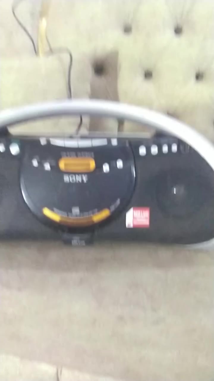 صوتيات اثنينهن ب ٥٠ ويه التوصيل ..***********
