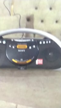 صوتيات اثنينهن ب ٥٠ ويه التوصيل ..٠٧٨١٥٥٦٥١٦٥