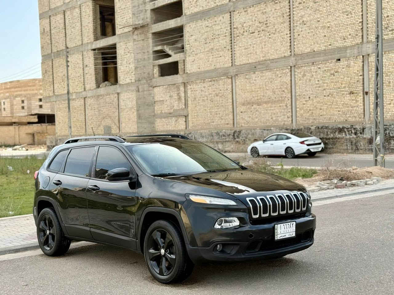 سلام عليكم ورحمة للبيع جيب بزون مديل 2018 واريد وأمريكي حادثه جاملغ وبنيد وبيه رشات صبغ جمالية والباقي مكفوله مكينه وكير مكفولات حداديه تخم تاير تبريد ثلج موصفات فول من عده الفتحه بصمه تحكم ستيرن شاشه كامره حساسات شاير مري مثبت سرعه كشنات جلد ويل كب كروم بصمه ابواب وبيه بعد موصفات رقم كربلاء مميز سنويه الغايه 2028 مشروع وطني سياره جديده وجاهزه من كلشي السعر 92وقابل للتفاوض الستفسار نتصل ***********مكان سياره كربلاء مكلف بلنشر
