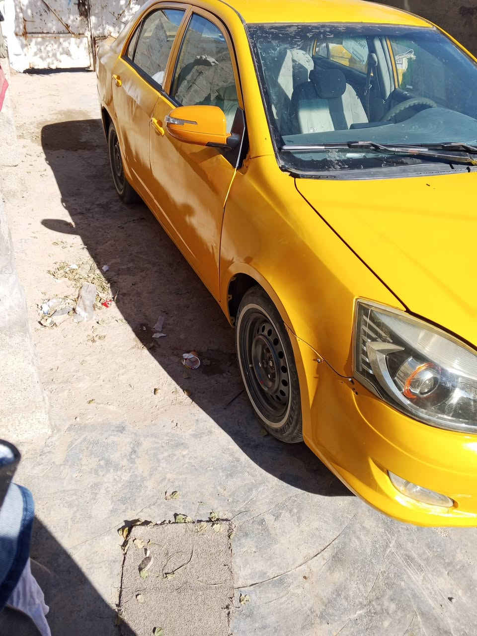 جيلي موبل موديل 12 كير ومحرك شرط مكانه الكوت السياره تعمير جديد سبب خياسات مصفره هيه  وقرامات تحويل مباشر 33 اتصل ***********
