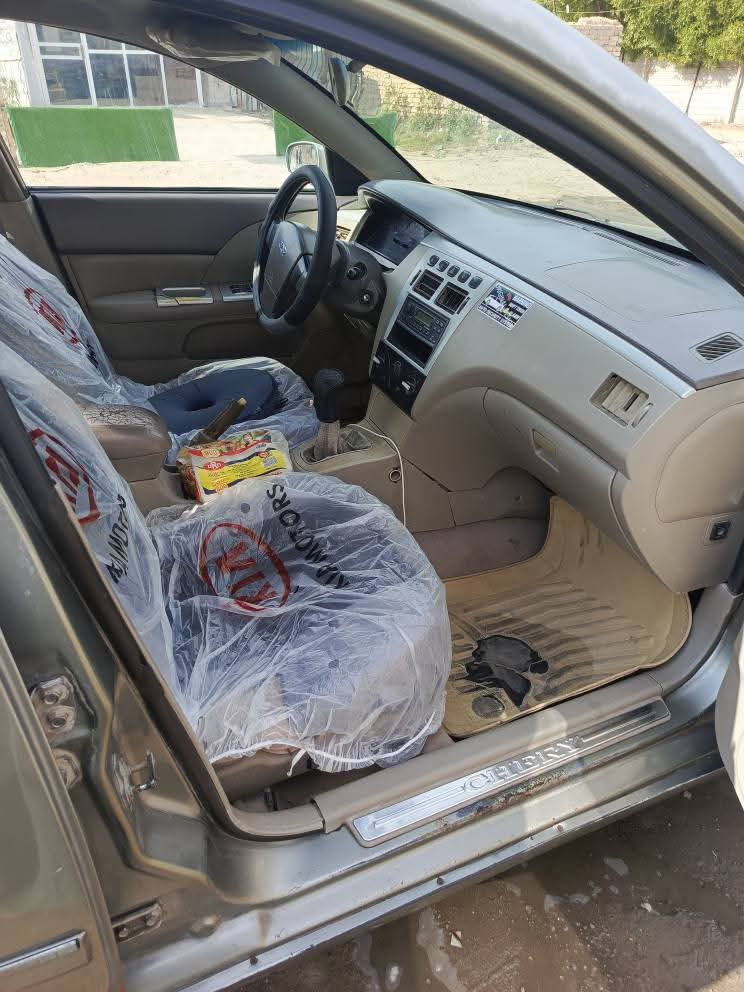 السلام عليكم شيري A5 السياره كلها بلاديه ماملعوب بيها جاهزه بس جراد شويه ماخذها كير عادي رقم نكليزي بسمي محرك بلادي 18000 السعر 30 ورقة رقم الهاتف ***********
