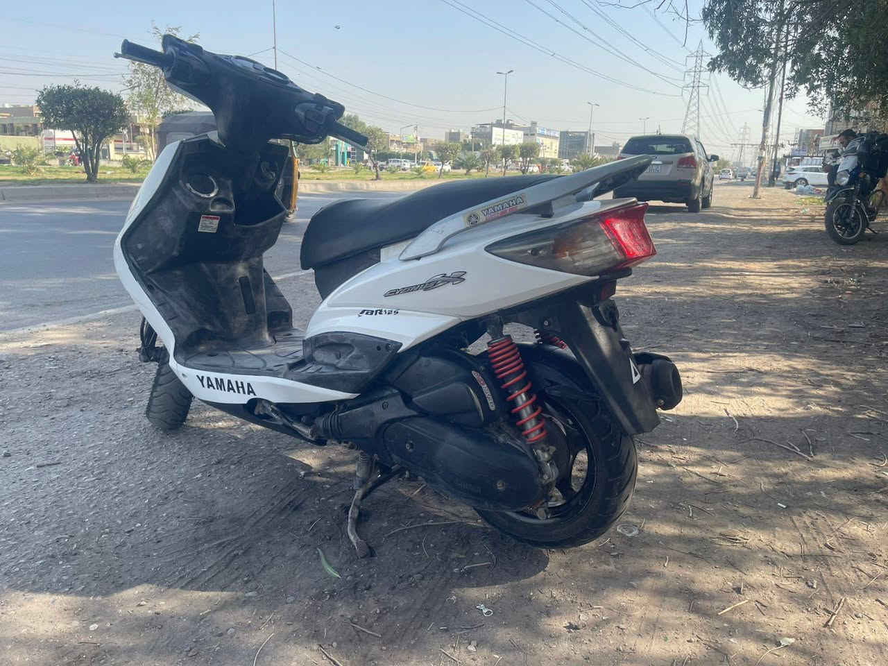 سلام عليكم دراجه سكنس فحل نوزل حديث دراجه بحاله الوكاله دراجه خير من لله كهرباء كلهه شغله محرك ممفتوح دراجه جديده بمعنه الكلمه درجه فول شلعه معدل تشك الكاع دراجه مكانهه بغداد الغزاليه السعر 800 وبيهه مجال ***********
