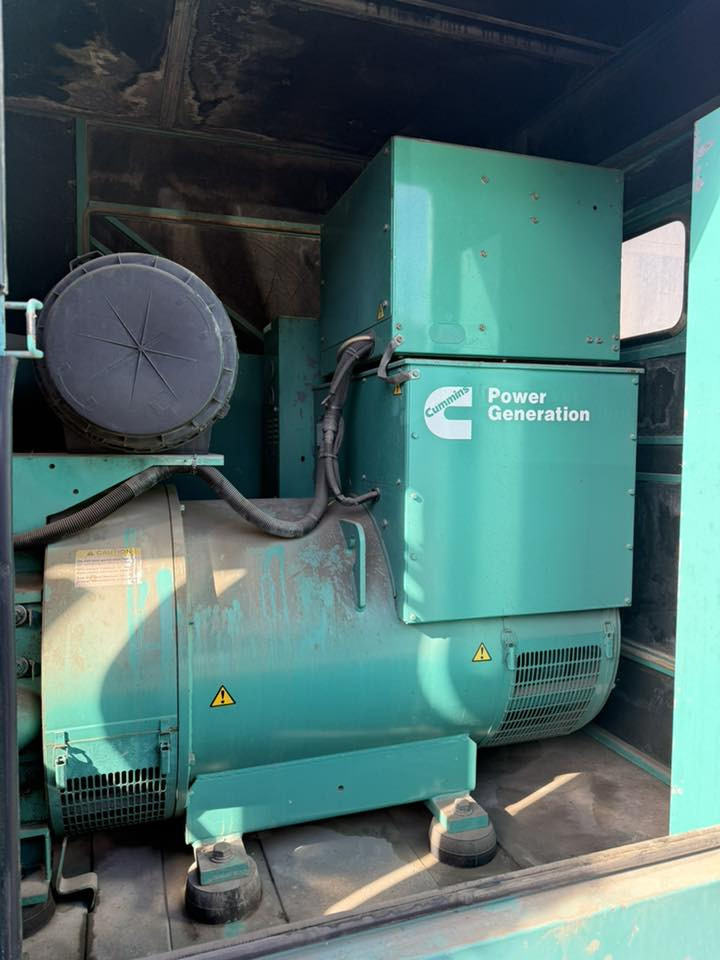 سلام عليكم 
للبيع مولده كمنز (QSX15) امريكي 
ستندر ما مفتوح بلادي اخو زيرؤ 
توليد لوري سمر  بلادي (500) كيفي
العنوان أربيل // استفسار واتساب 
*********** / ***********
توصيل لجميع محافظات العراق موجود
