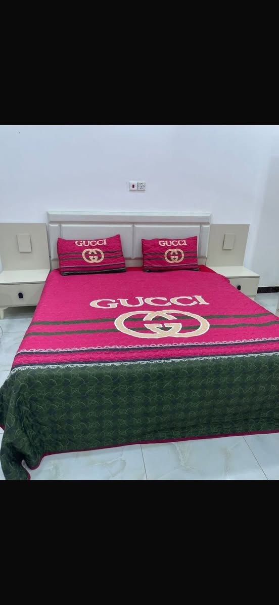 غرفه تركيه مال عرسان استعمال قليل
السعر ٤٥٠وبيه مجال  
المكان الصالحيه

*********** موجود واتساب
