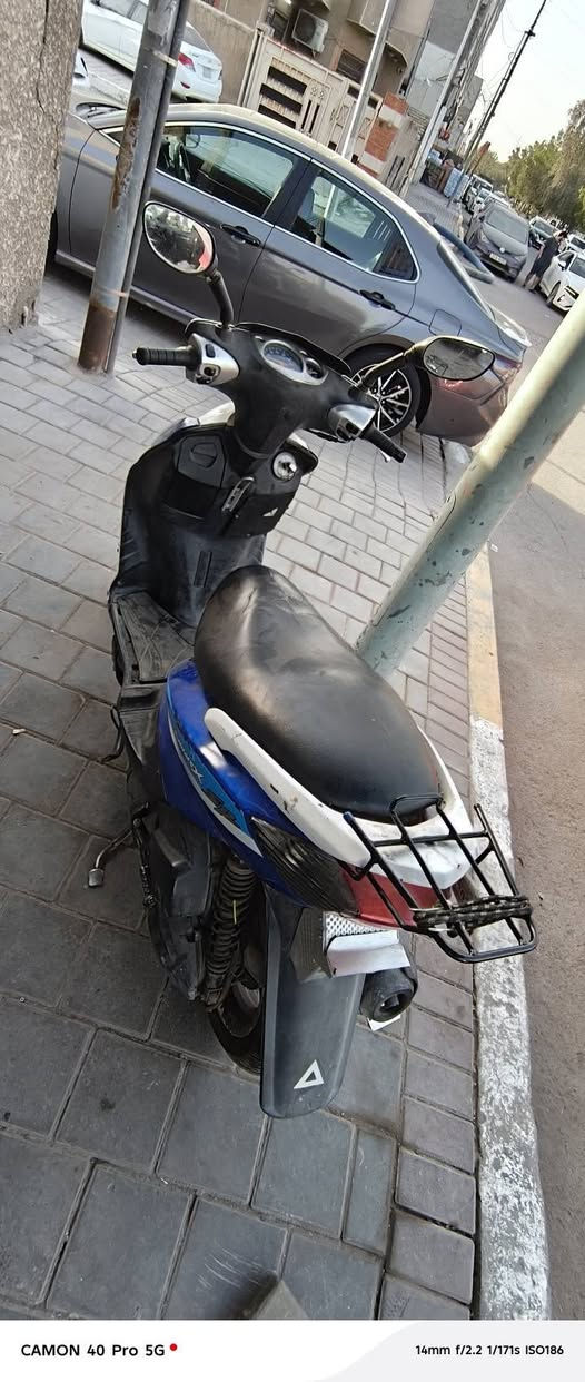 السلام عليكم دراجه سكنس شغاله  للمراوس فقط اريد دراجه شحن فقط وكون تمشي مسافات بعيده


**إذا كنت صاحب هذا الإعلان وتريد حذفه لأي سبب، رجاءا أرسل رسالة إلى الدعم الفني**