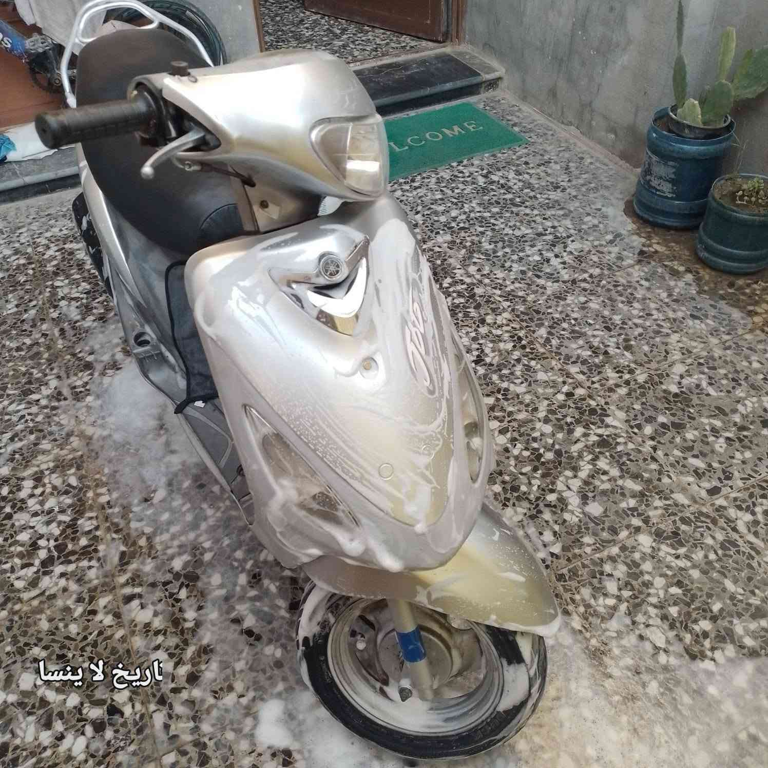 سلام عليكم دراجة ماكس منغولي ٤٩
جاهزه من كلشي كهربائيات كلهه تشتغل سلف هندر 
إشارة كلوب عالي ناصي بك لايت تايرات جيلاتين 
جديده شلعه معدل مابيهه طسه ابد ناعمه جدأ أوراق 
بيها مكان بغداد سعر ٥٠٠ الاستفسار ***********غير 
متواجد ع الانت..دراجة دينار متصرف عليهه

