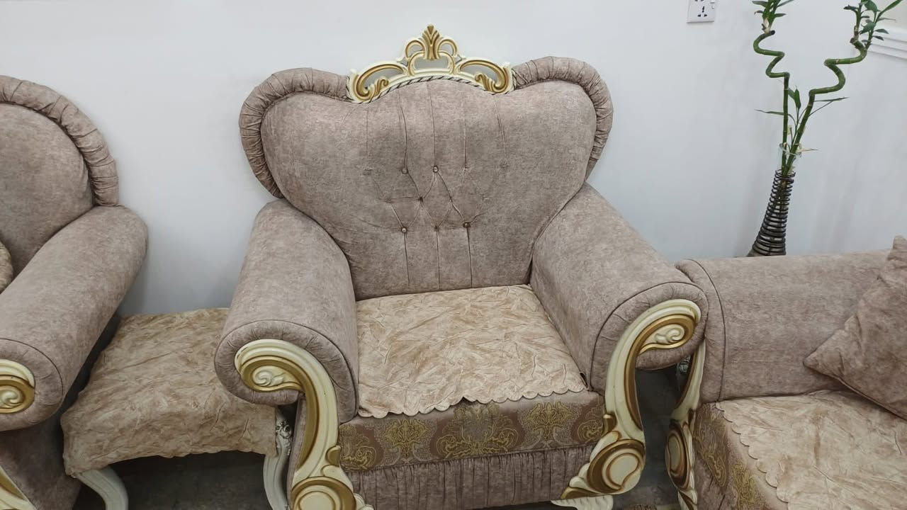 تخم ملكي السعر 500 مستعمل
العنوان بغداد الزعفرانية 
***********
