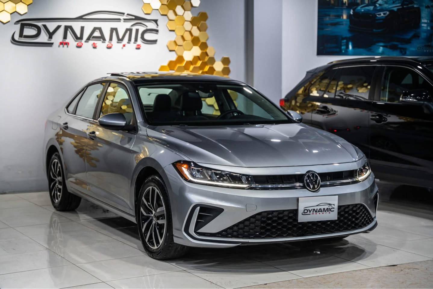 2025 VOLKSWAGEN JETTA, SE پانوراما 
موديل: 2025
وارد : امريكي 
مواصفات :SE -
‎عدد الأميال : 2,000 ميل
الون : سلفر
الون داخل ؛ رصاصي
‏‎سلندر :  V4
‎صبغ :  فقط جامرلغ وراء   
‎ارباك : كل شركة ما طاك
سيارة رقم موقط ٣ شهر بي مجال
مكان اربيل شارع حديد و خشب معرض دايناميك موتورز
‏‎من المعلومات الرجاء التصل علي وتس اب
سعر جدا مناسب 🔥🔥🔥📲📲
                                                                                              *********** -

** *** *** *** *** *** *** ***

2025 VOLKSWAGEN JETTA, SE پانوراما 

موديل : 2025
هاوردةي : امريكي 
مواسفات:  -SE
‎ماوەی ڕۆیشتن : 2,000 ميل
‏‎پستۆن : V4
رةنگ: سلفر
رةنگي ناوي : رساسي
بوياغ:  1 پارجة  
ارباك : هةموو بيلاد هيج نةتةقيوة
ژمارة كاتي ٣ مانگ موهلةتة بو رقم كردن
ناونيشان هةولير جادةي حديد و خشب پيشنگاي دايناميك موتورز
بو زانياري زياتر پةيوةندي بكةن بة وتس اب
نرخيكي گونجاو 🔥🔥🔥📲📲

*********** -
============ أربيل, العراق
