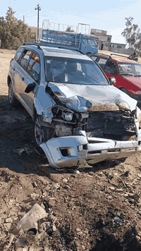 السلام عليكم رف فور ستينيه السياره نضيفة المحرك شاده جديد وقدر الله وصار حادث وابيع عل حادث اتصل وتتدلل 
السياره معروضه 85$المجال كلش بسيط ***********محمد
